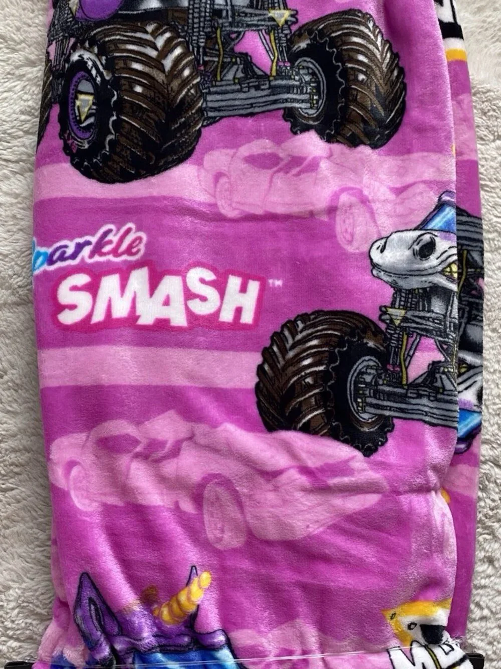 Monster Jam Sparkle Smash Super Soft Throw Blanket 50” X 70” Pink NEW